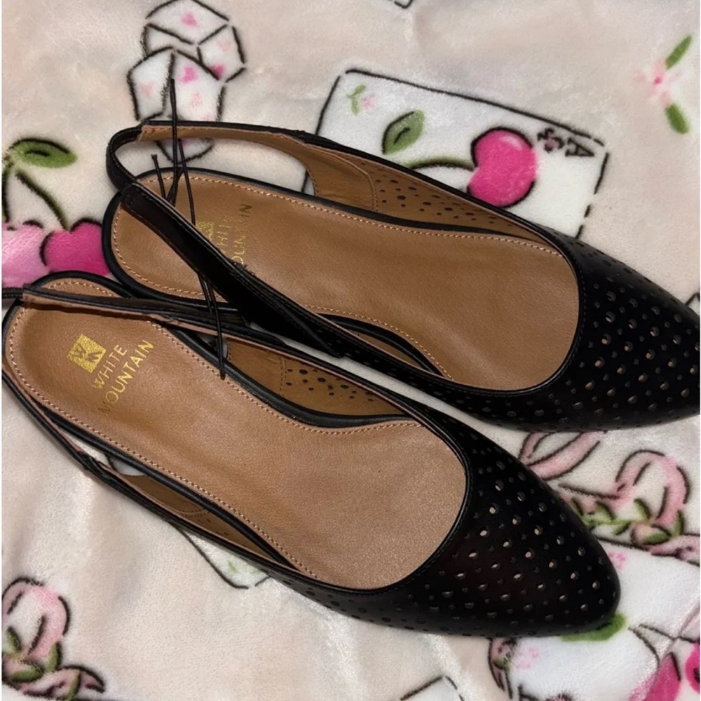 White Mountain Slingback Pumps